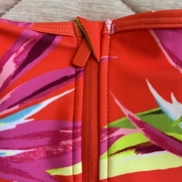 Old Navy Womens Large Swimsuit - Picture 9 of 9